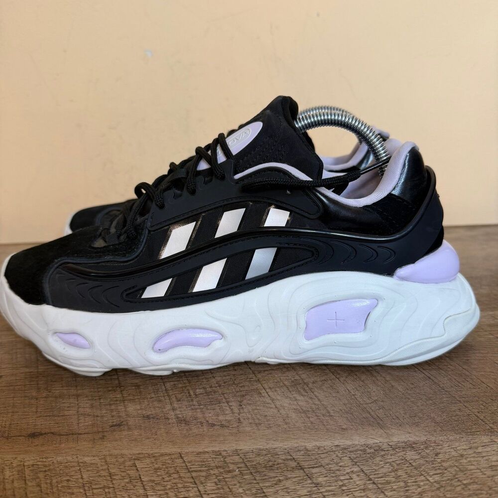 Adidas Womens Oznova chunky Sneaker Core Black/ Matte Silver Size 8 shoes